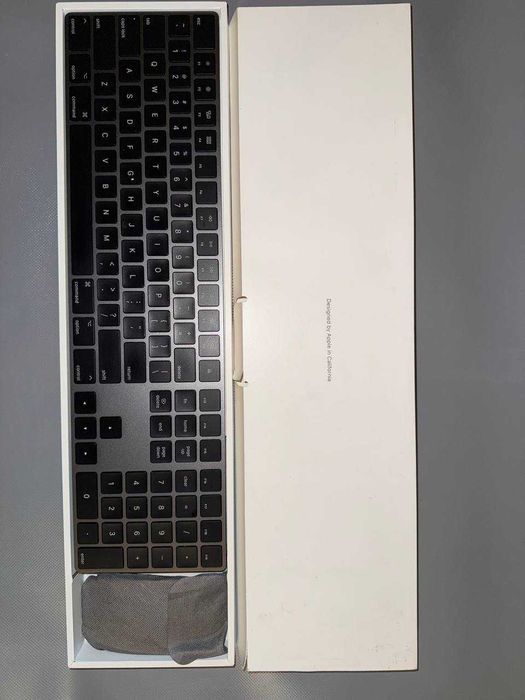 Apple Magic Keyboard Space Gray A1843 and Mouse A1657