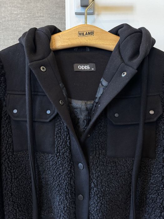 Продам Бомбер чорний зі штучного хутра