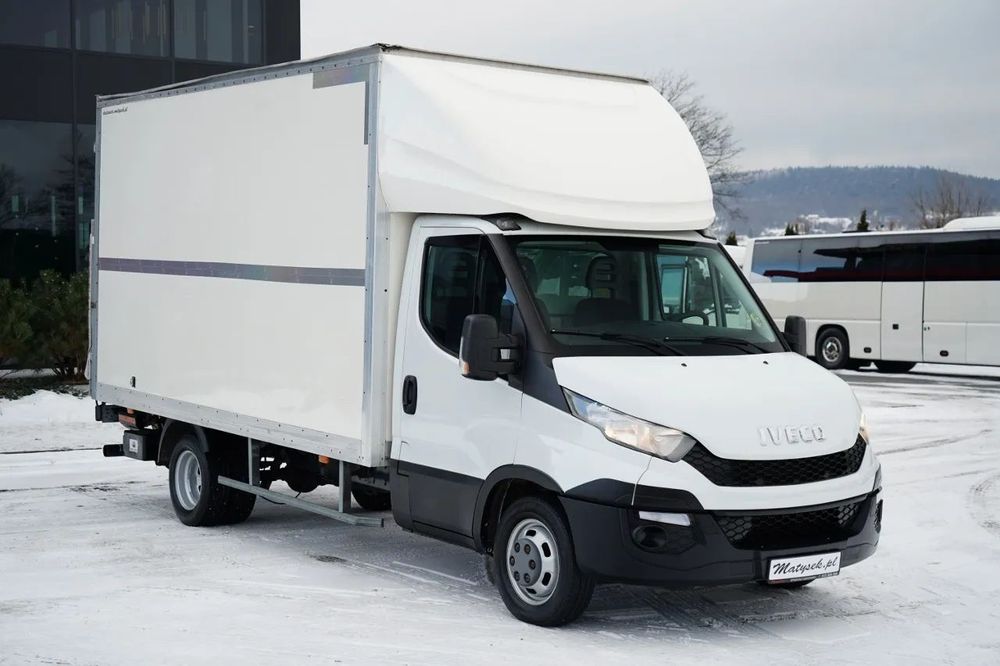 Iveco DAILY 35-150 / KONTENER 4,2 M / WINDA-750kg / BLIŹNIAK DMC: 3500 KG