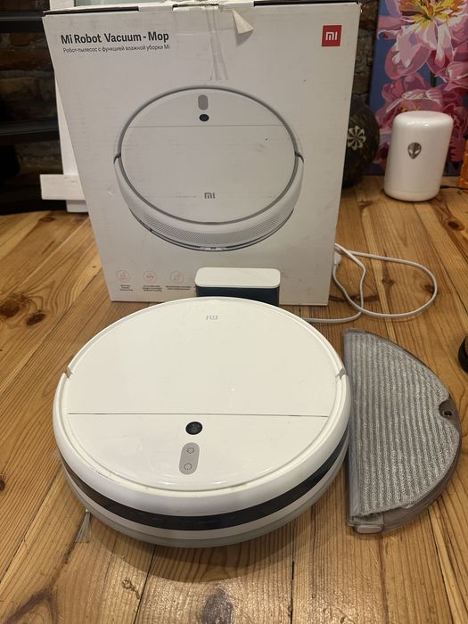 Робот-пылесос Xiaomi Mi Robot Vacuum-Mop 1C White