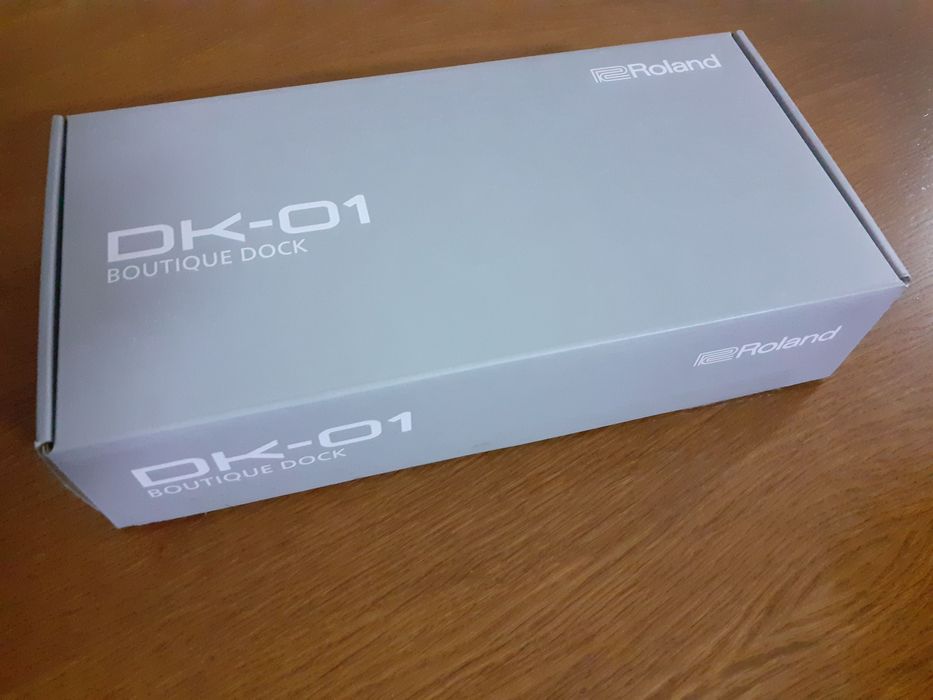 Roland Boutique DK-01, suporte de secretária