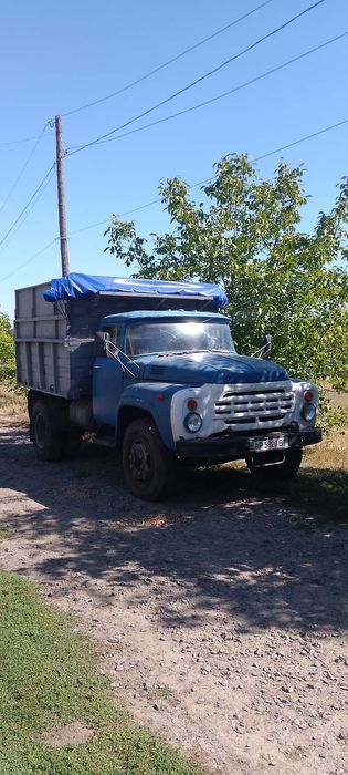 Продам зіл самоскид