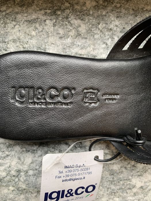 Skórzane, błyszczace klapki IGI&CO rozmiar 37