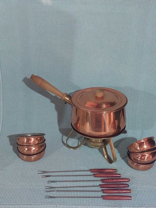 Fondue antigo em cobre