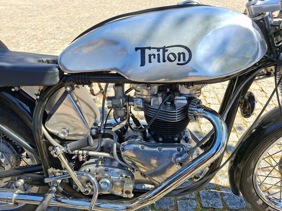Norton Triton moto original