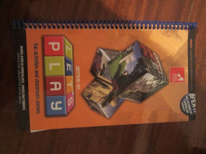 New Getting on 7 - Inglês 7º Ano- Workbook e Let´s Play - Areal Editor