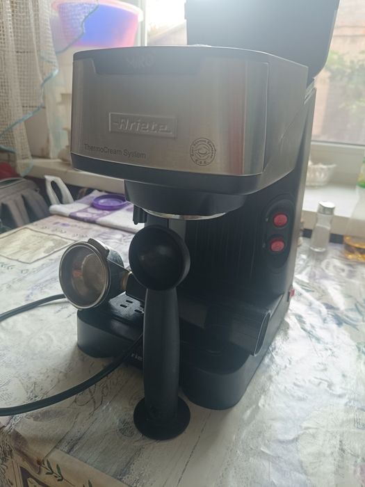 Продам кофемашину.