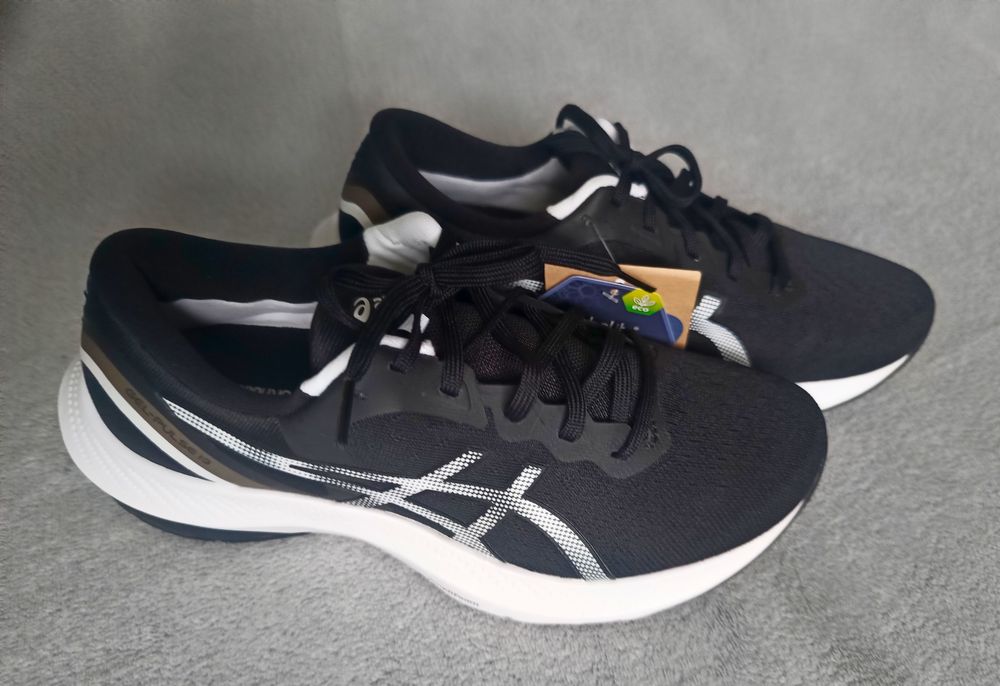 Buty do biegania Asics Gel-Pulse 13 1012B035-001 r. 39,5