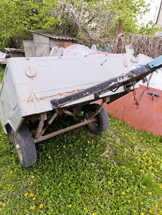 Причіп автомобільний