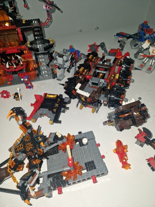 LEGO Nexo Knights 70320, 70315,  70321, 70323