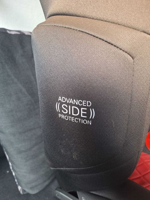 Fotelik samochodowy 15-36 Recaro Monza Nova isofix  głośniki