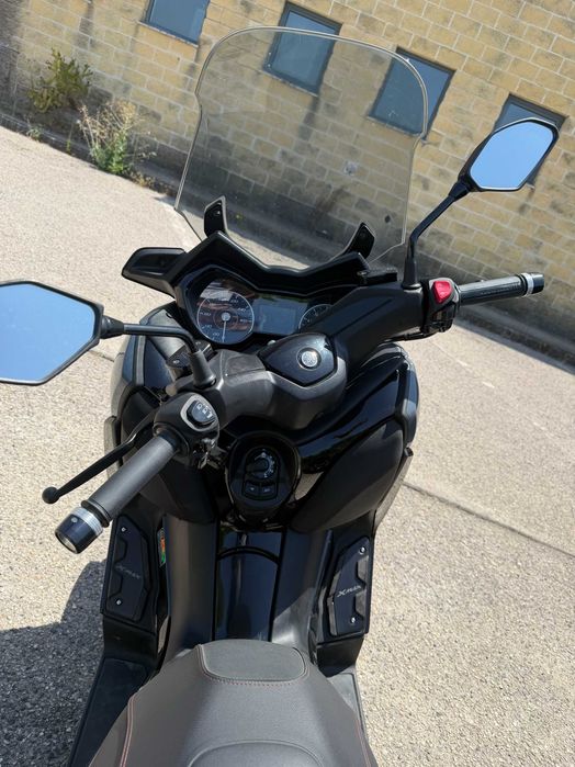 Yamaha XMAX 300 Tech MAX