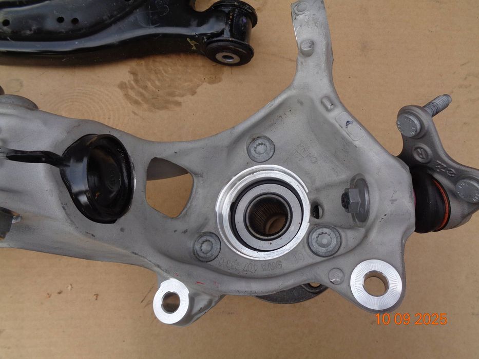 volkswagen passat b9 2025 r zwrotnica prawa 5wa407258c
