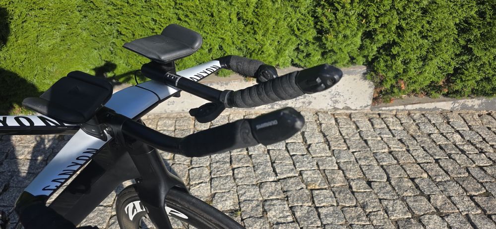 Rower czasowy /  Canyon Speedmax CF SLX TT /  Dura-Ace Di2/  rozmiar M / STAN IDEALNY