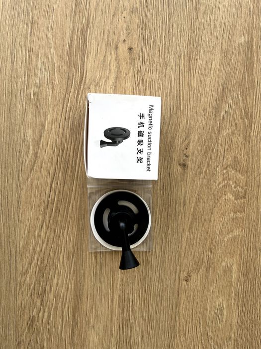 Тримач магнітний для кріплення на штатив на iPhone з MagSafe держатель