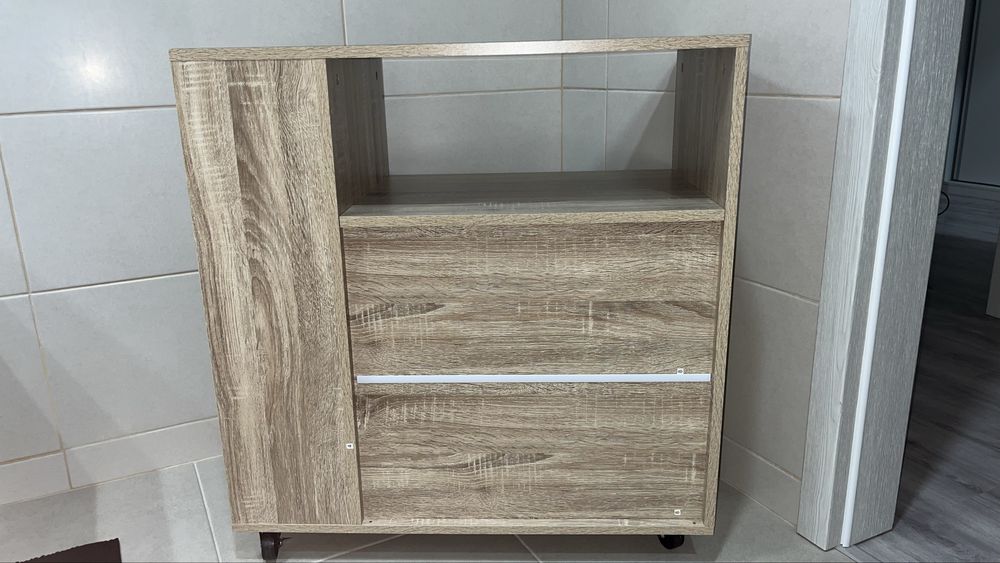 Movel de apoio com rodas