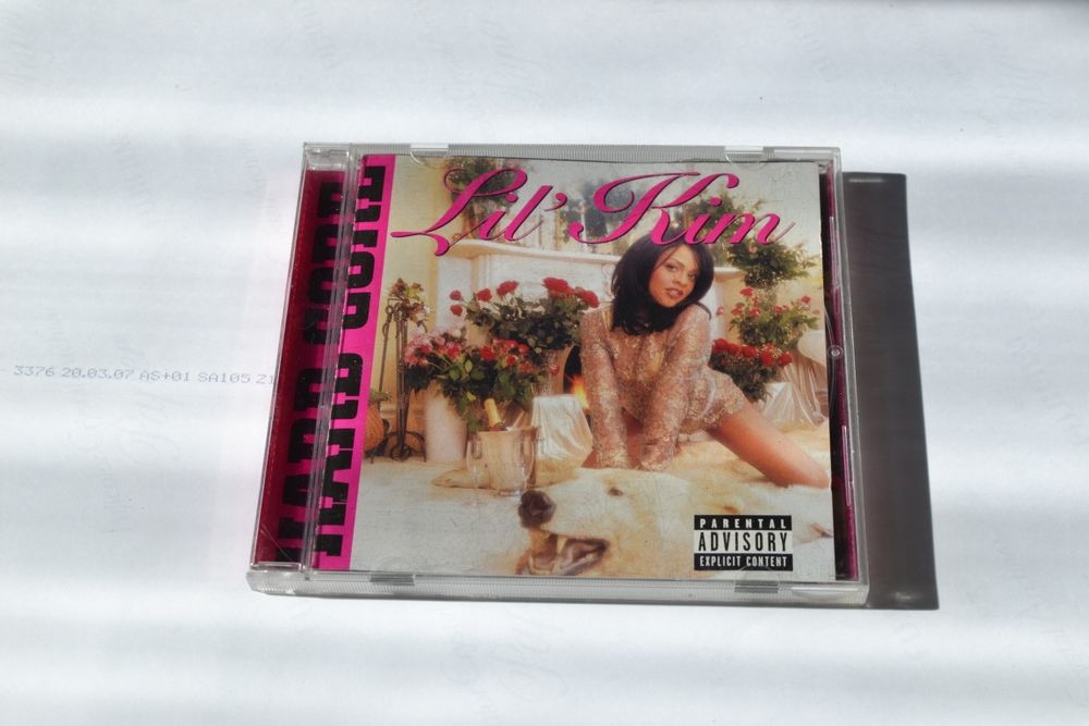 Lil' Kim "Hard core"