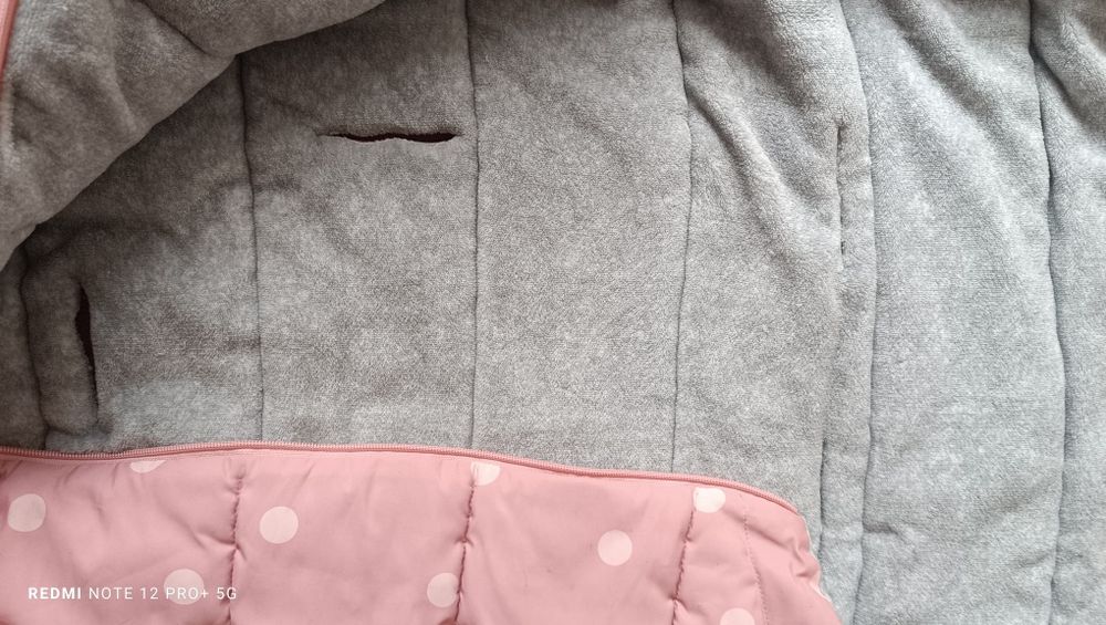 Ciepły śpiworek dla dziewczynki