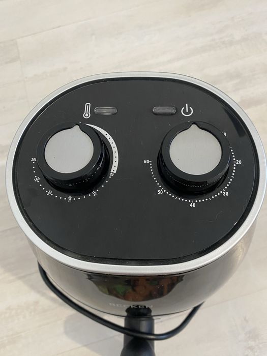 Air fryer / fritadeira de ar quente