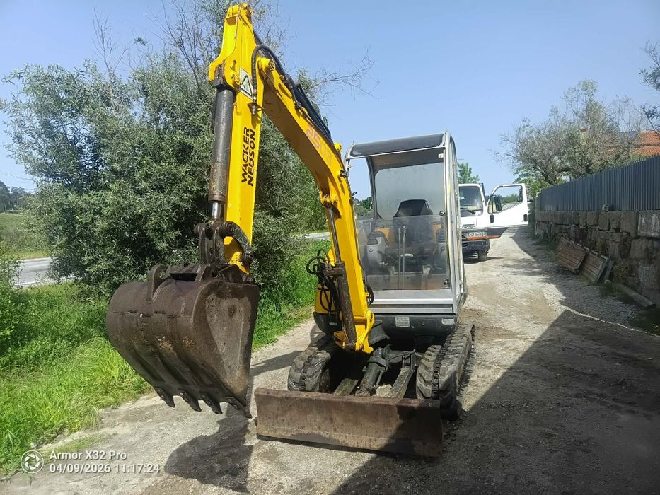 Mini giratória Wacker Neuson 2.5ton