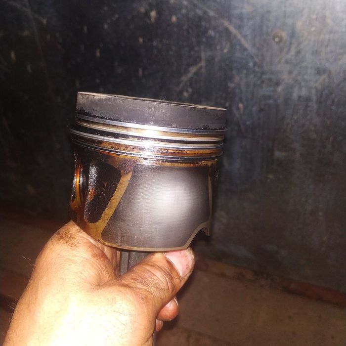 Поршень с шатуном на двигатель OM642