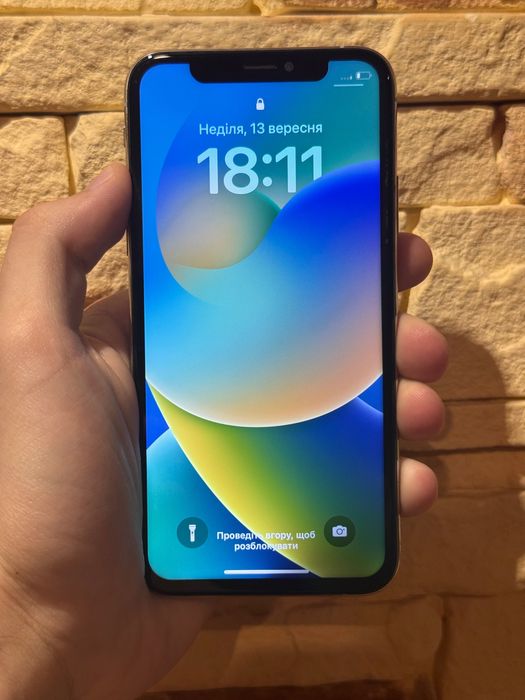 iPhone XS 64GB — ідеальний стан, АКБ 77%
