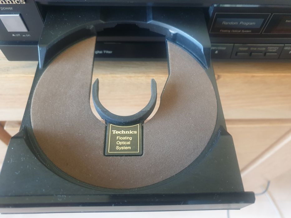 Odtwarzacz cd technics sl p 111 sterowany pilotem rzadka wersja