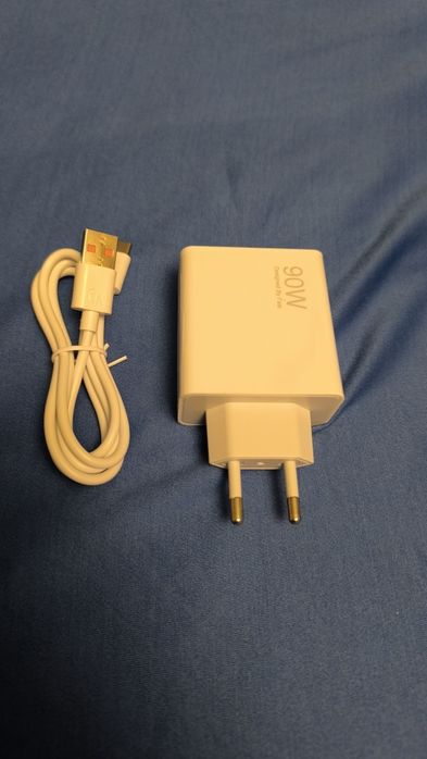 Новое зарядное  для смартфона поддерживат быструю зарядку