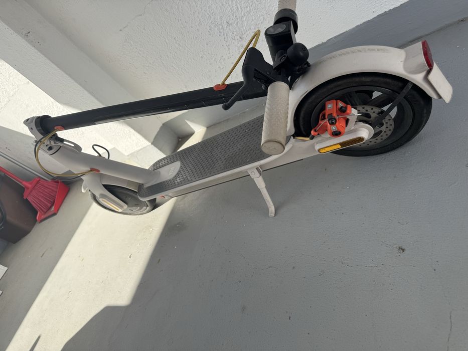 Trotinete Mi Electric Scooter 3