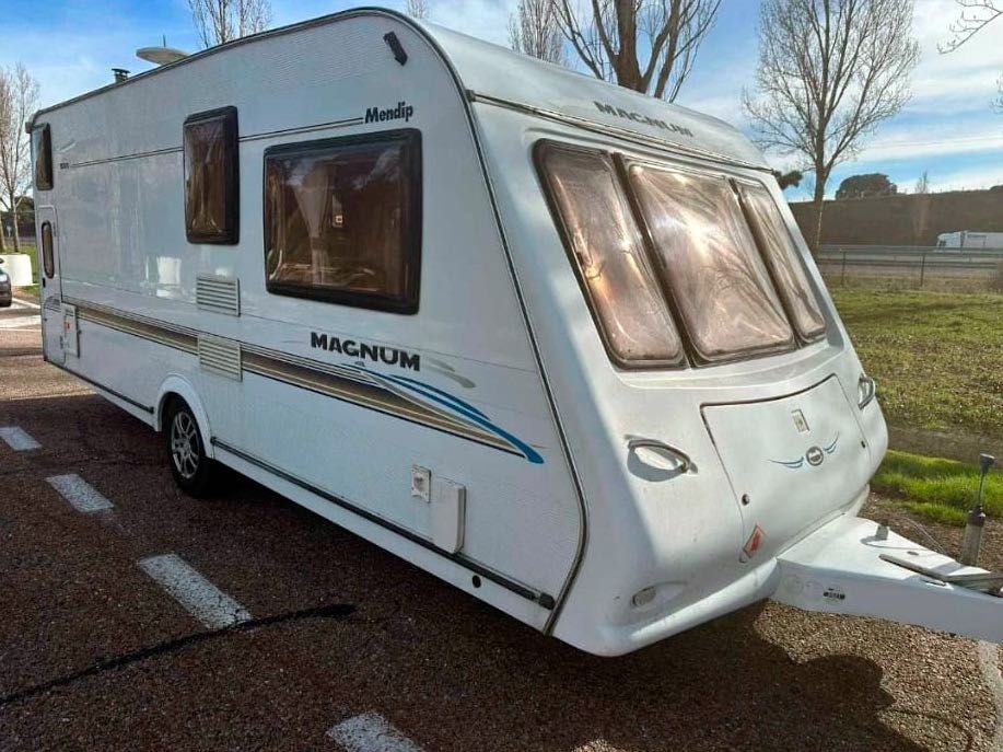 Caravana Inglesa Compass Magnum 556 Mendip 2007 – 5 Lugares