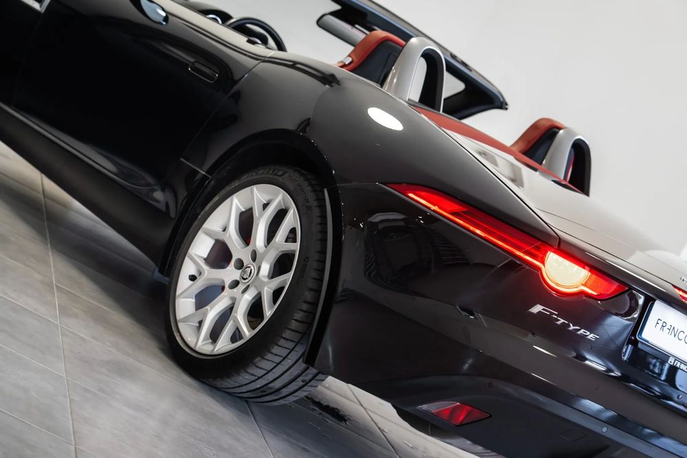 Jaguar F-Type Automatic R-Dynamic482926406120263686