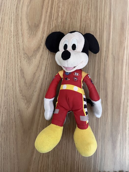 Peluche mickey corrida