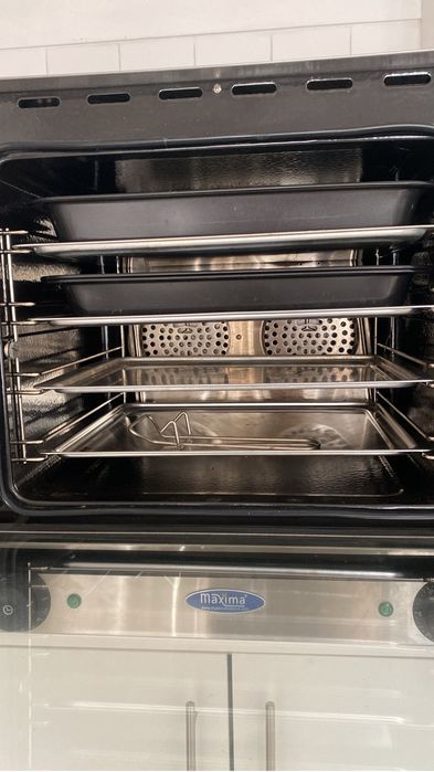 Forno eletrico semi novo