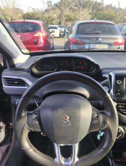 Peugeot 2008 - Excelente Estado / Nacional