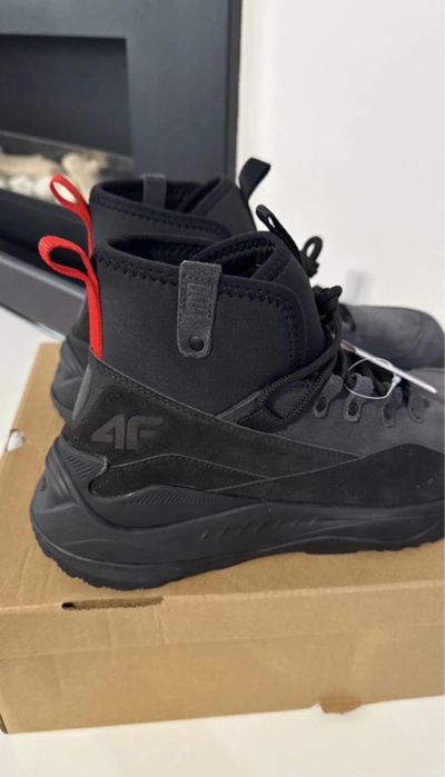 Buty męskie 4F czarne nowe r. 44 - 28 cm