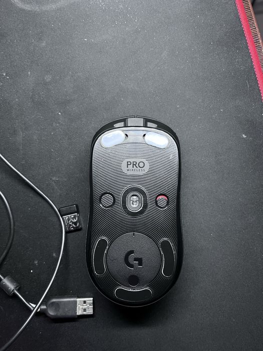 Logitech g pro.