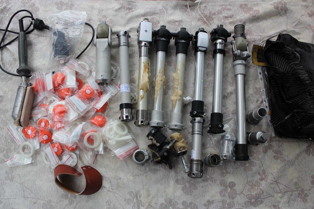 Продам протезні стопи, колінні вузли, пояса і т.п.