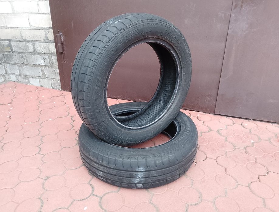 Резина Dunlop 165 65 15 шини скати