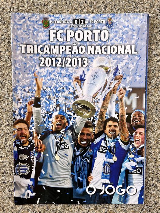 40 posters do jornal O JOGO