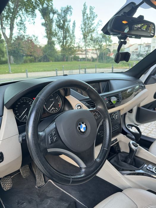 Bmw X1 2.0d de 177cv em muito bom estado