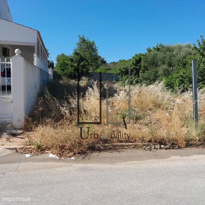Excelente terreno com projeto – ALGARVE
