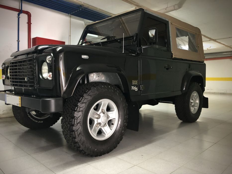 Land Rover Defender 90 - TD5 Soft Top | Nacional