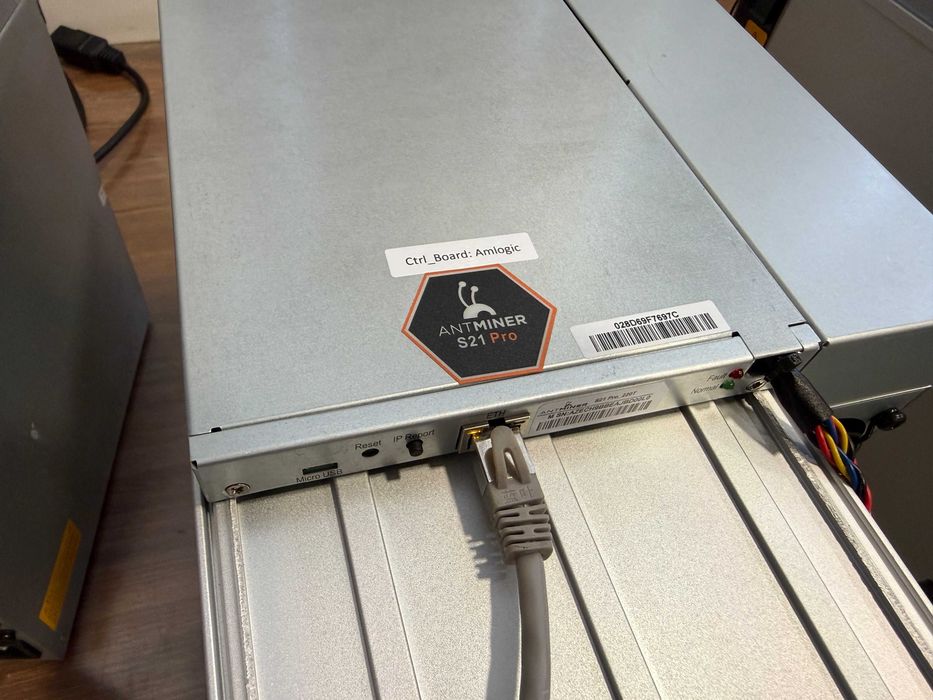 BTC Майнер - ASIC S21 Pro 220 Th, наявність| асік, майнер, antminer, асик, антмайнер, BBB
