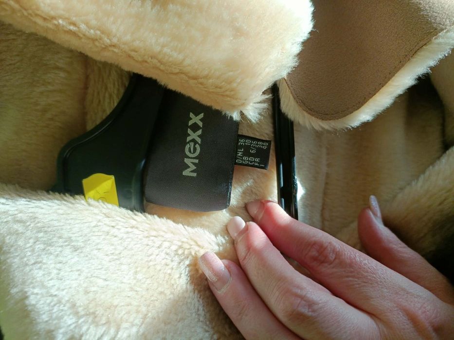 Piękny i ciepły kożuszek Mexx