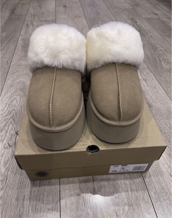 Жіночі Замшеві уггі на платформі UGG W FUNKETTE кольору кемел