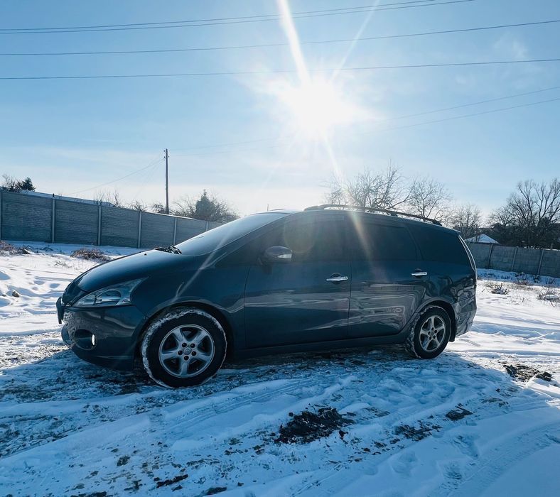 Мицюбиси грандис