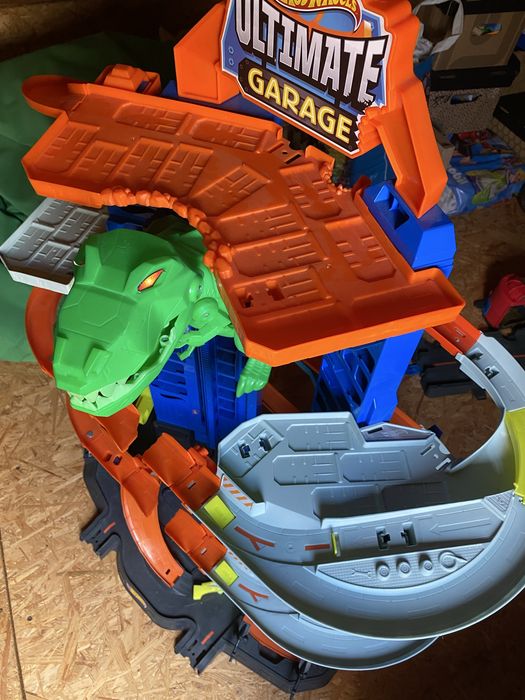 Hotwheels Ultimate Garage