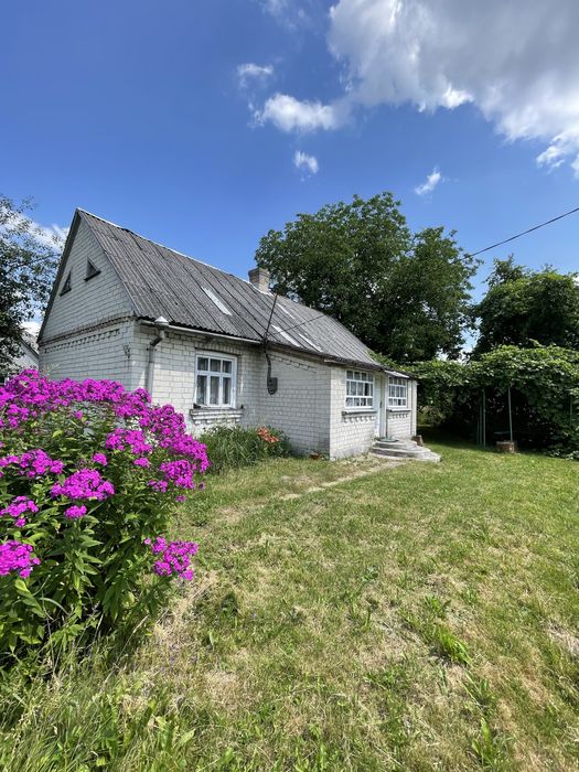 Продаж цегляного 2К Будинку в центрі смт. Ратне (поруч дит. садочку)!