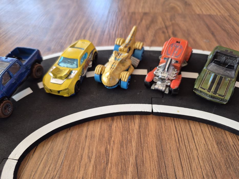 Лот машинок Hot Wheels