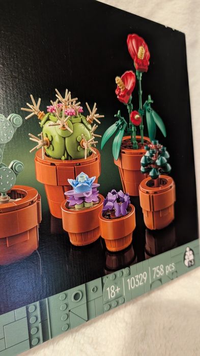 LEGO Icons Tiny Plants 10329 – Novo Selado